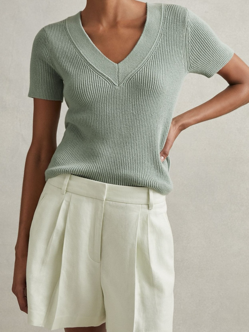Reiss Rosie Sage Cotton Blend Knitted V-Neck Top